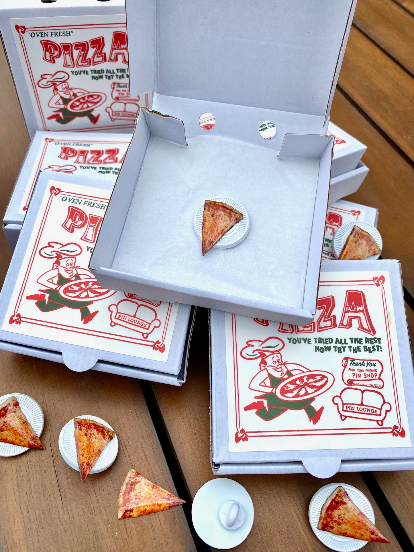 Real Slice of Pizza Pin and Pizza Box (Magnetic)
